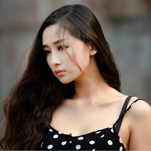 小泽一郎和妻子的友情背景故事
